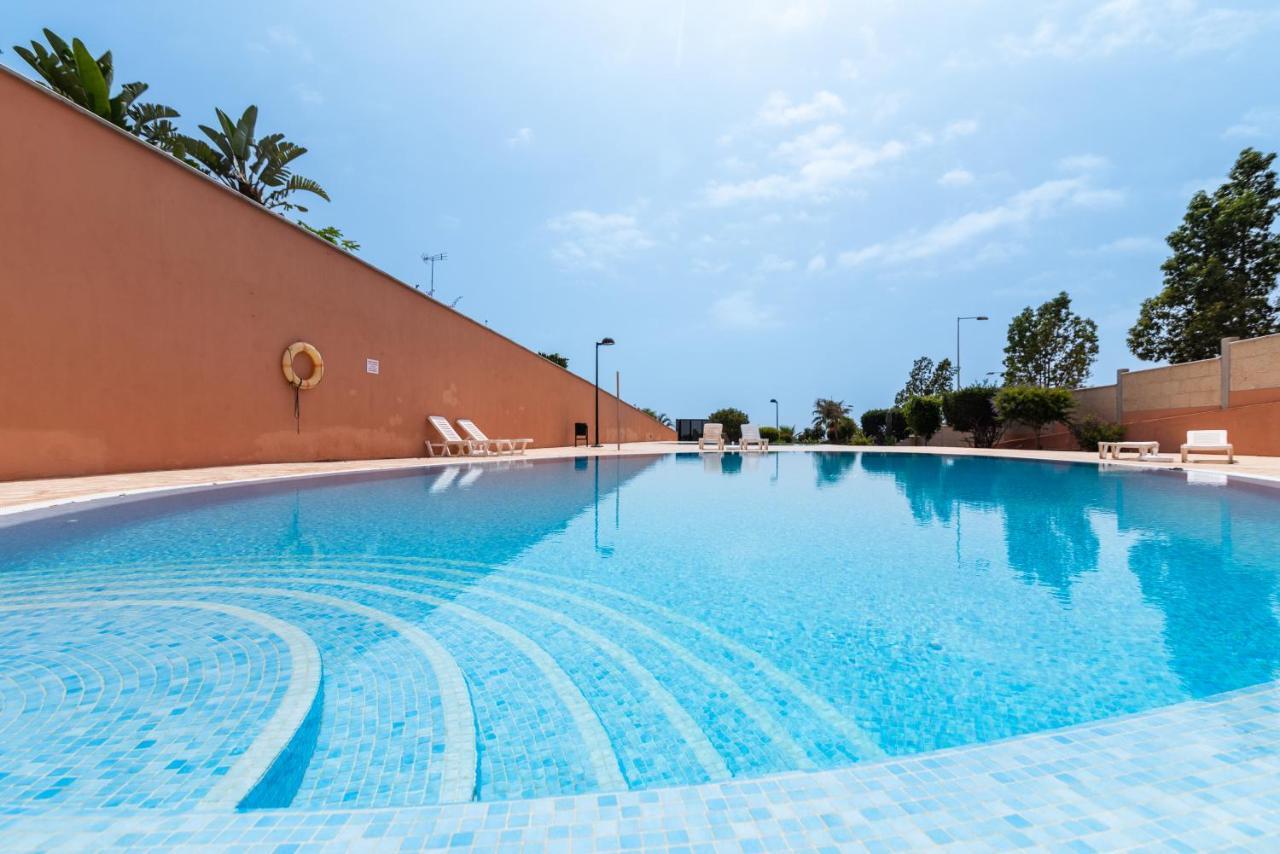 Comfortable 4-Bedroom Villa With Private Gardens Costa Adeje  Eksteriør bilde